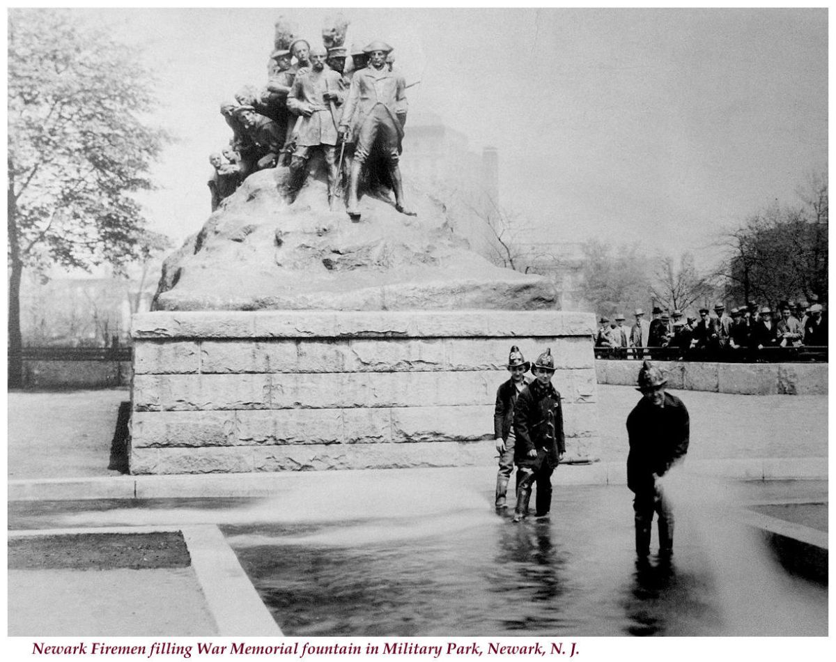 Firemen Filling Fountain
Photo from Alberto Valdes
